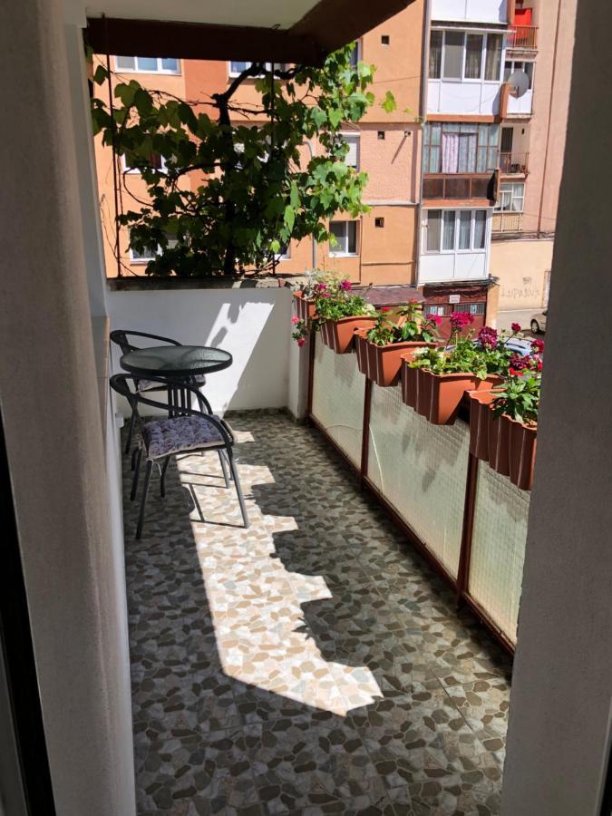 Апартаменты Skepsis Apartament Алба-Юлия Экстерьер фото